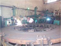 UBE(宇部)立磨离线堆焊